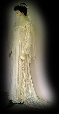 The Vampire Database Bride Of Dracula Mina Harker Wedding Gown
